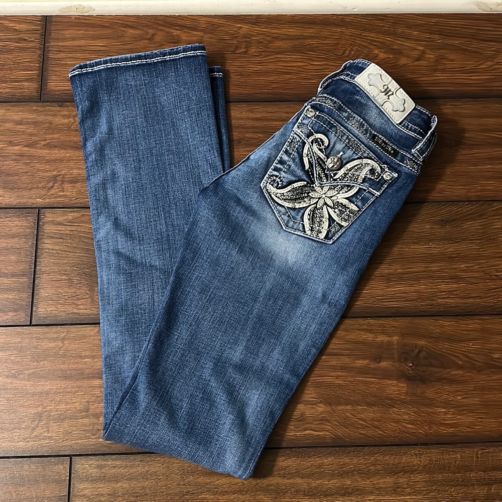 Miss Me Jeans Mid Rise Slim Boot